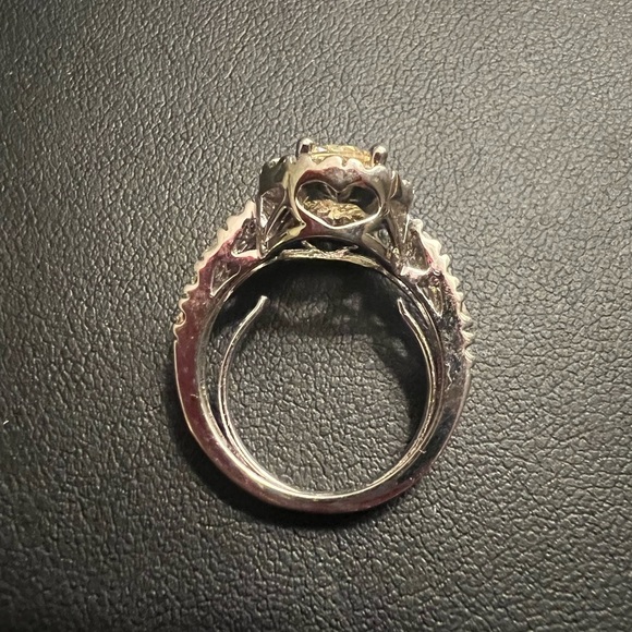 Elegant Silver and Yellow Diamond Ring Adjustable Size 5.5 - Picture 2 of 6